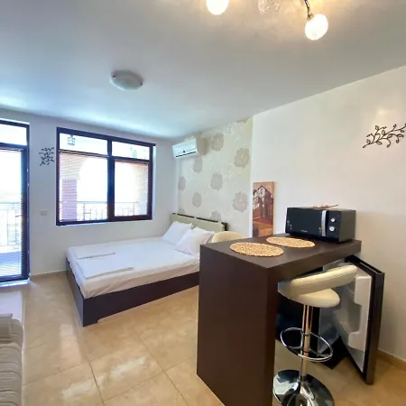 Appartamento Bratanov Etara 3 *
